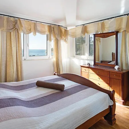 2 Bedroom In