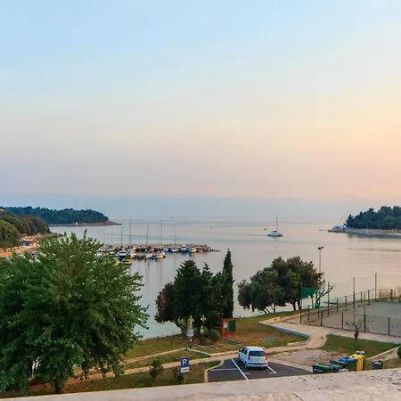 Apartmán 2 Bedroom Amazing In Pula