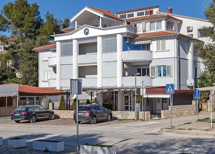 Apartament 2 Bedroom Amazing In