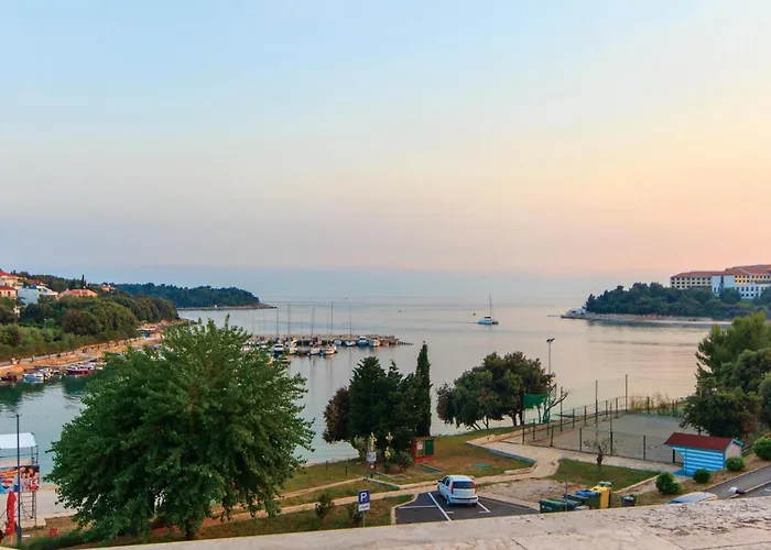 Apartament 2 Bedroom Amazing In Pula